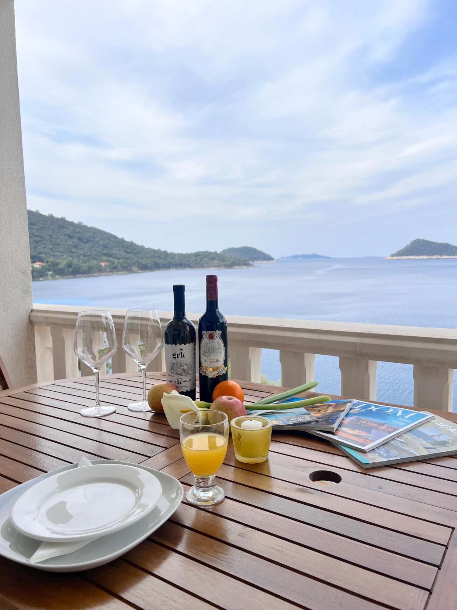 Terrace Studios With Panoramic Seaview Uble Luaran gambar